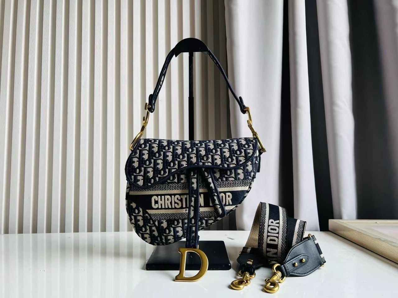Christian Dior Saddle Bag Replica – Luxury First Copy UAE